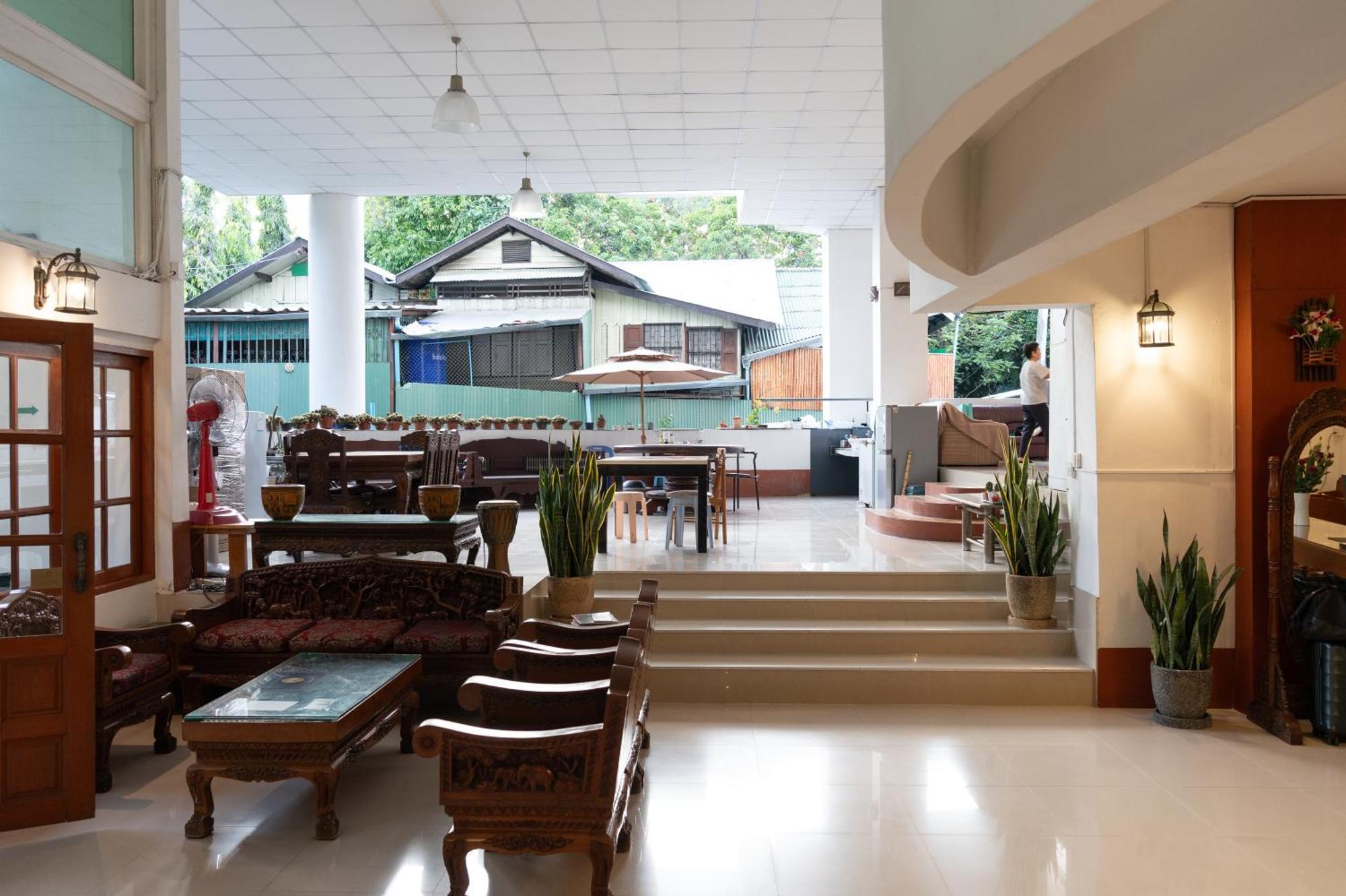 Hotel Chiang Mai Mansion Esterno foto